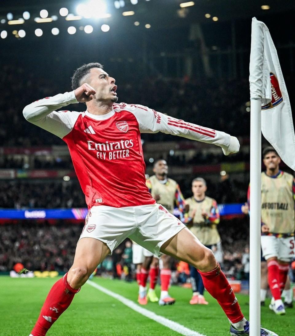 阿森纳训练开放日，国际比赛日调整名单引欢呼，欧冠在即，更衣室氛围转暖的简单介绍